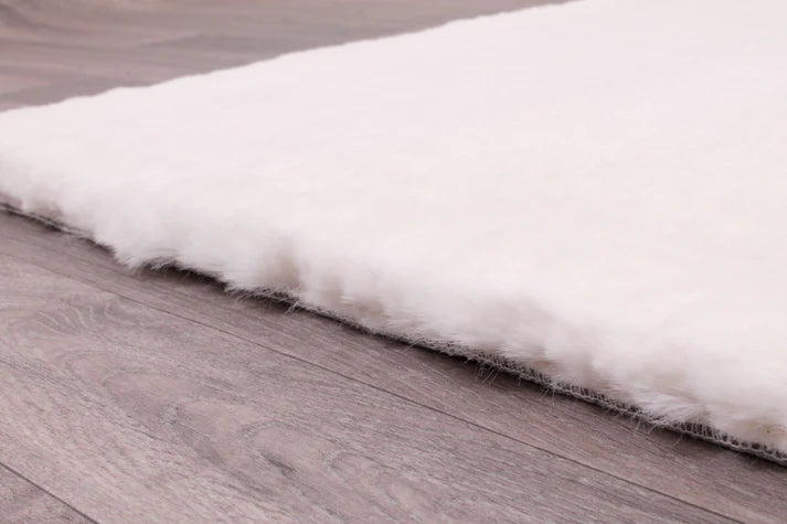 Lille Faux Fur Plain Ivory Rug
