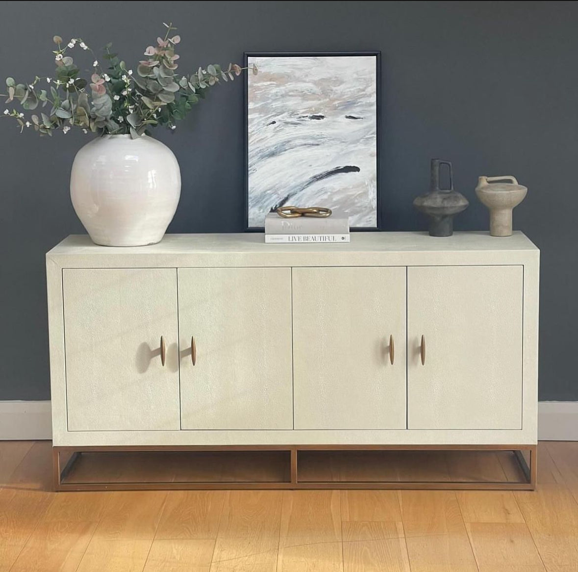 Ivory Sideboard offers exquisite design paired with a tasteful and luxurious feel.