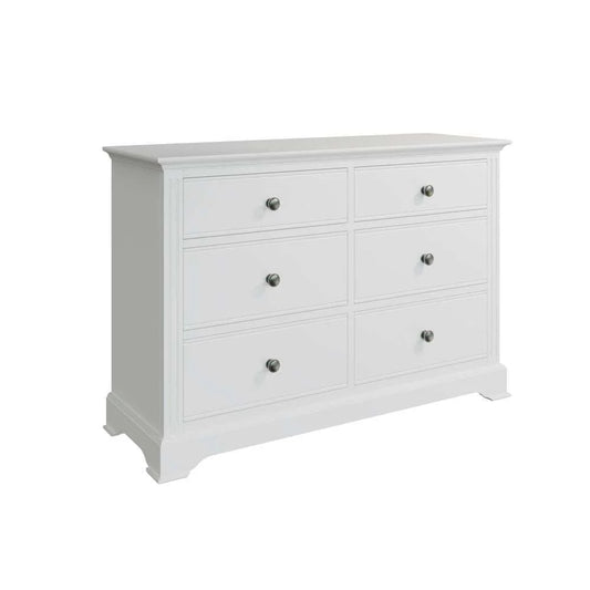 Our Bordeaux Bedroom range brings simple sophistication to any bedroom space. With its clean lines and beautiful details, it’s the perfect furniture for an elegant bedroom.  Dimensions; 115 x 40 x 78 cm