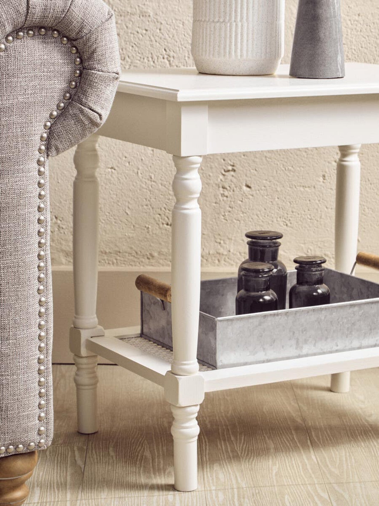 Helder White Side Table