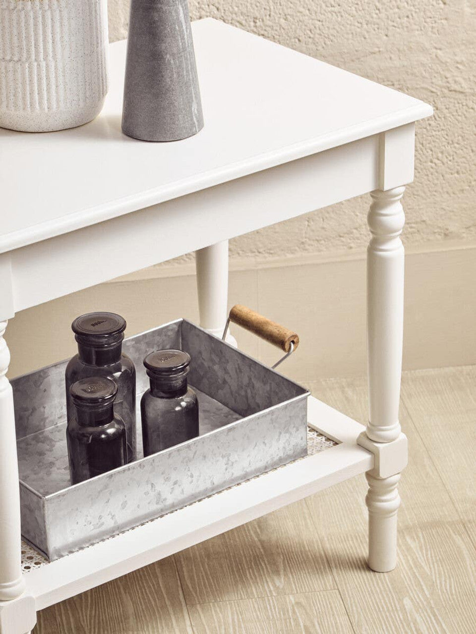 Helder White Side Table