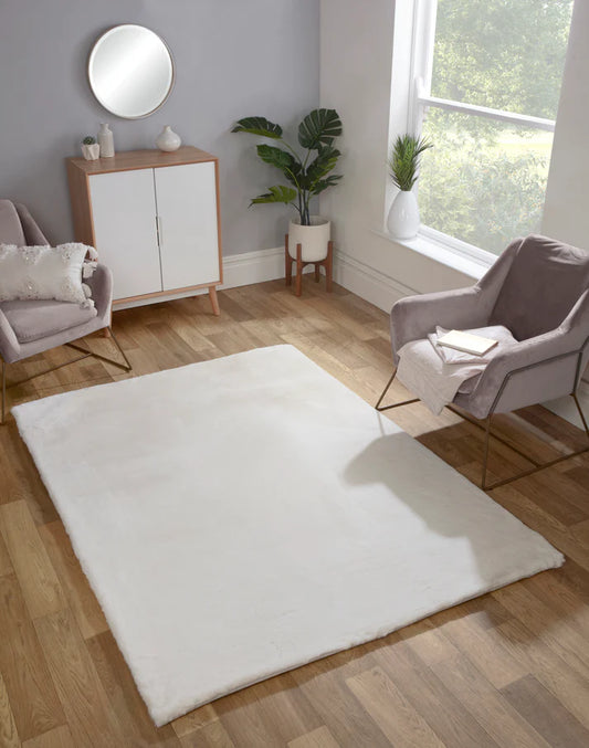 Indulge in the ultimate experience with our Faux Fur Rug Plain Ivory.