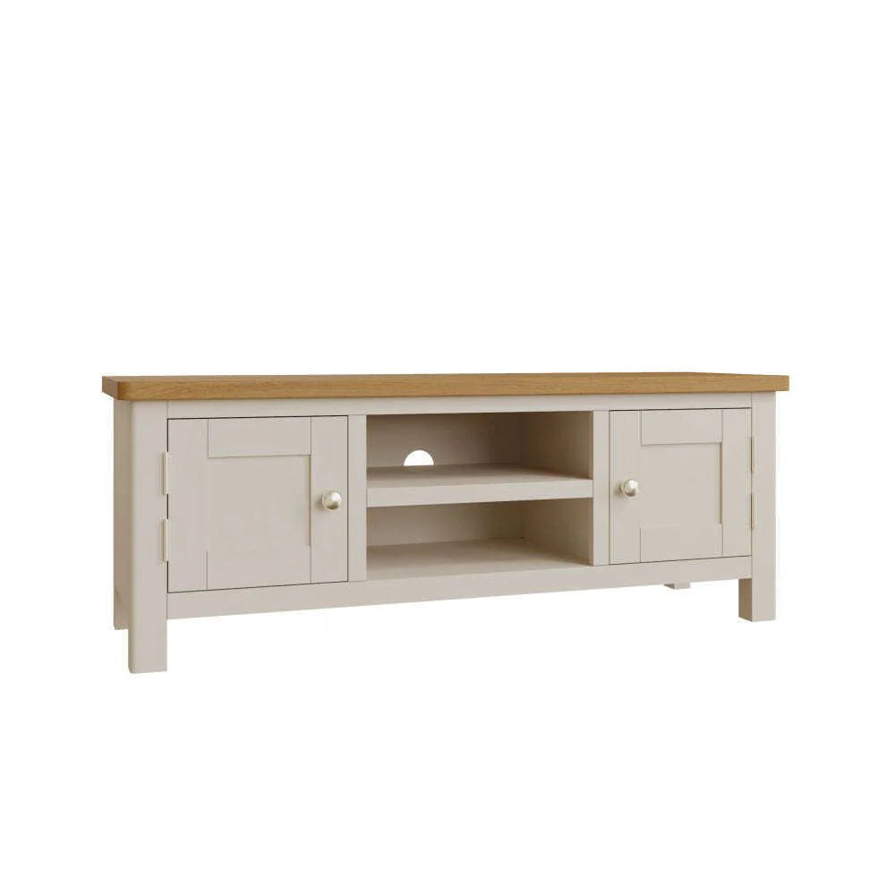This oak and painted range is designed and manufactured to bring you exceptional value. Painted in our lovely Dove Grey, with soft, rounded corners each item is beautifully proportioned to add traditional style to modern homes.  Dimensions; 120 x 38 x 45 cm
