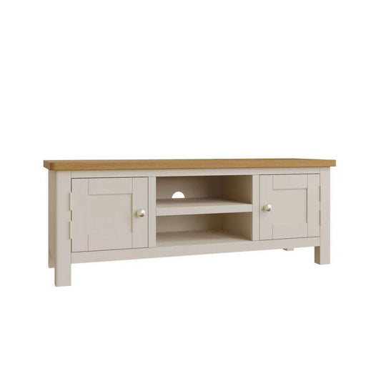 This oak and painted range is designed and manufactured to bring you exceptional value. Painted in our lovely Dove Grey, with soft, rounded corners each item is beautifully proportioned to add traditional style to modern homes.  Dimensions; 120 x 38 x 45 cm